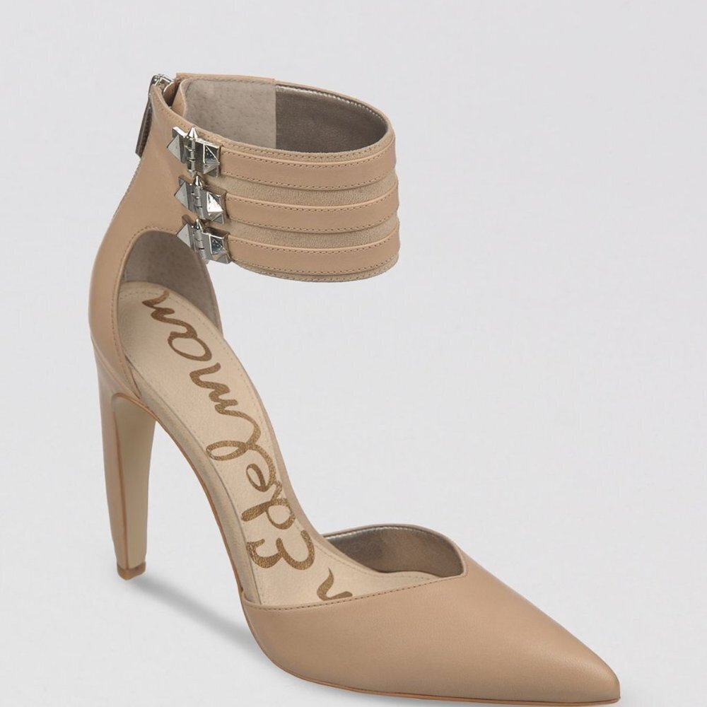 Sam Edelman Claire pointed toe ankle cuff…